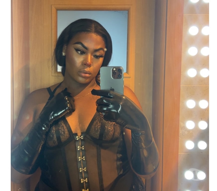 Trans Escorts Kent Gravesham - Photos for Miss Shania . Sexy Young Trans Woman