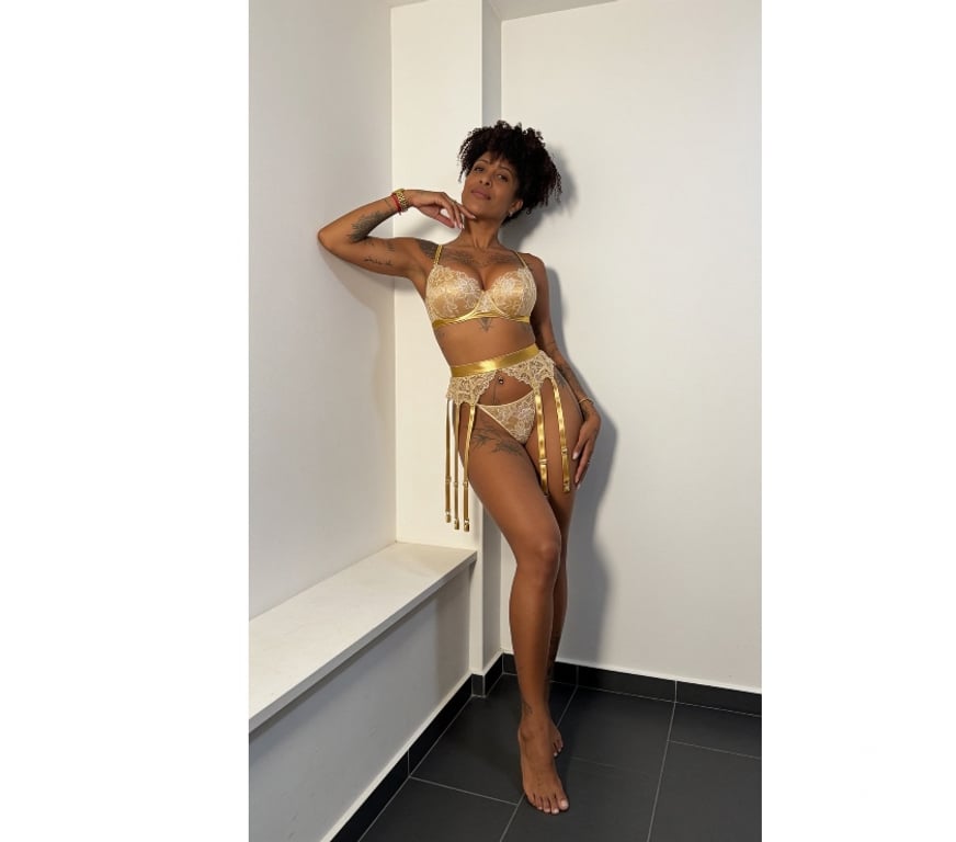 Escorts Oxfordshire Cherwell - Photos for Karina “A”level expert 🇧🇷💗💋🔥