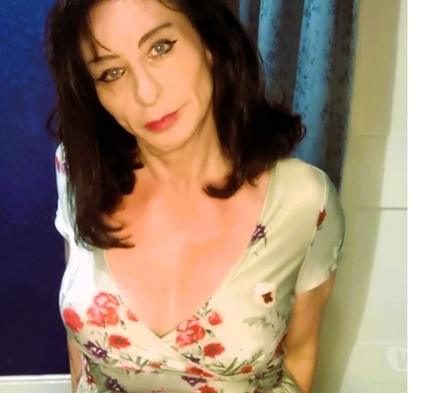 Trans Escorts West Yorkshire Leeds - Photos for Mature English ts Celine Busty 55 .Real Boobs