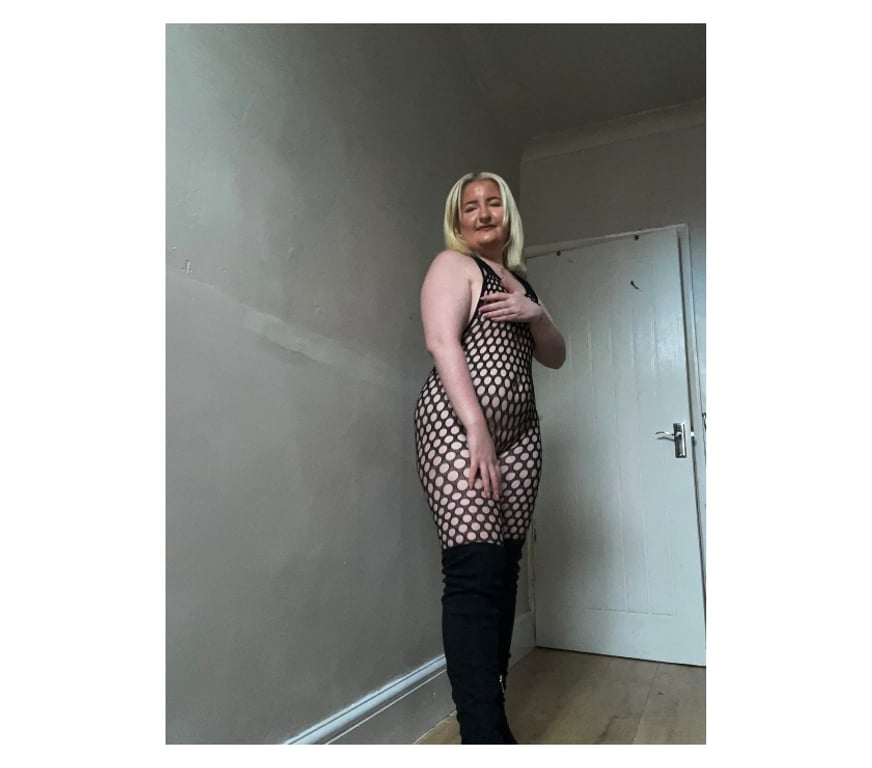 Escorts West Berkshire Reading - West Berkshire - Photos for Curvy British Spicy Selina x Read Important Info 👇
