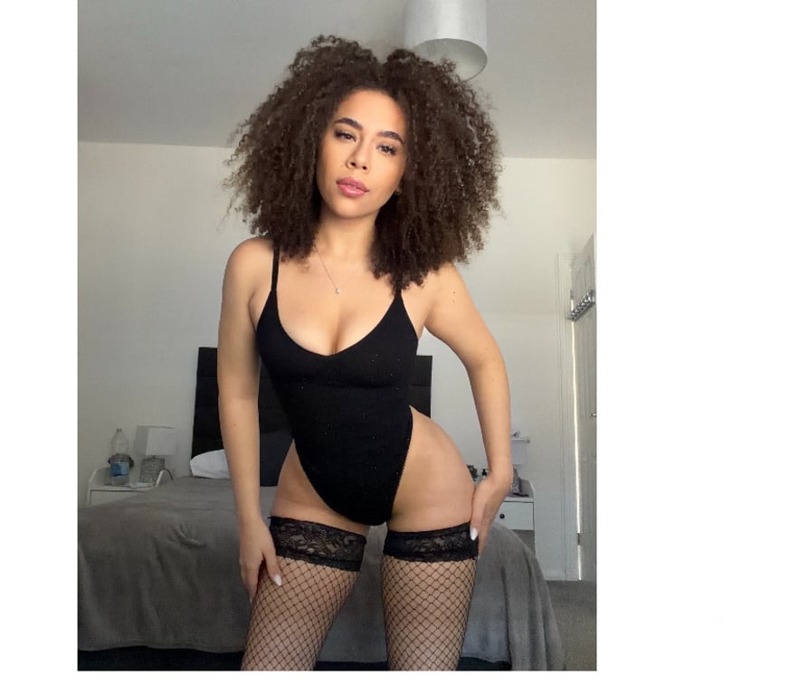 Escorts Surrey Elmbridge - Photos for New in town 🇧🇷🎉❤️🍾