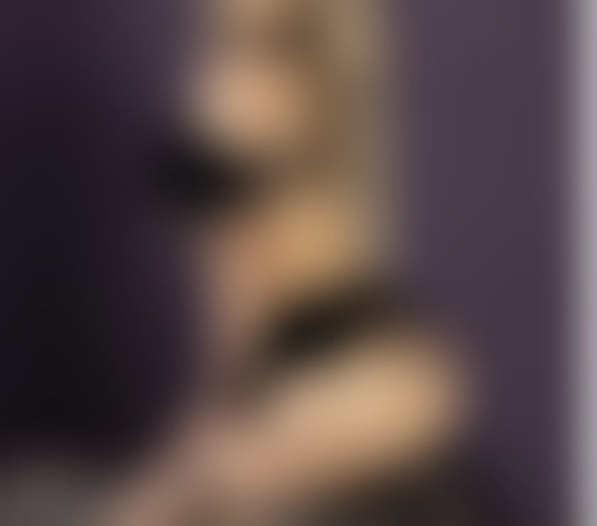 Naughty Lara …. Call me💋