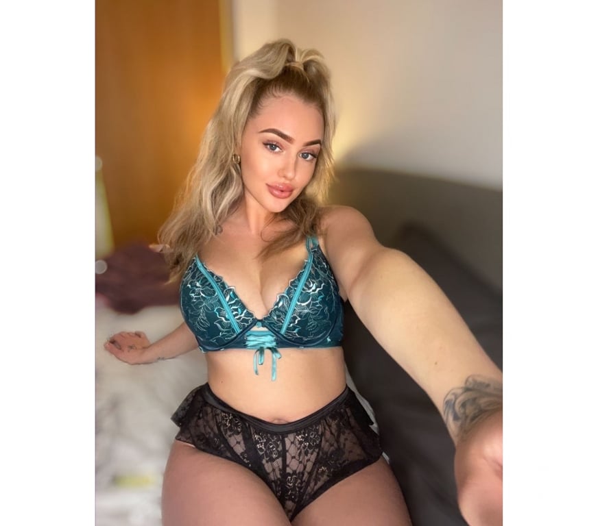 Escorts Gloucestershire Cheltenham - Photos for 💋 Sabina – A Touch of Elegance & Temptation ✨