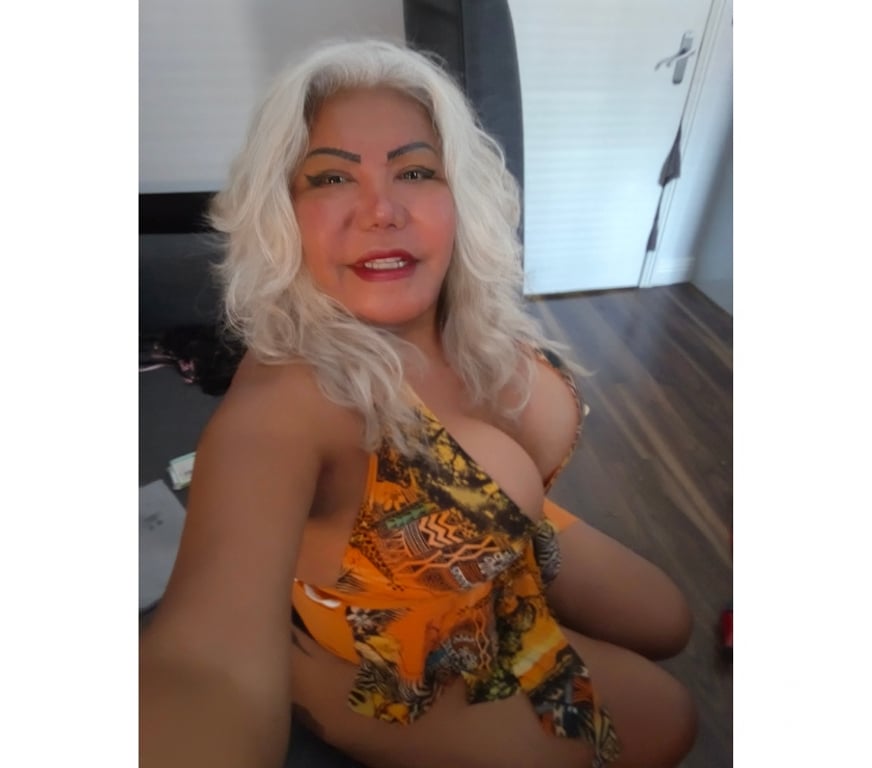 Escorts Kent Medway - Kent - Photos for Sexy mexicans trans new in town