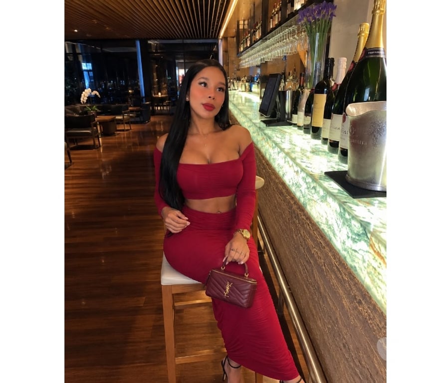 Escorts Buckinghamshire Aylesbury - Buckinghamshire - Photos for Hot 🔥 Brazilian 🇧🇷 in town 🥳🎉