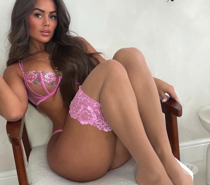 Escorts Suffolk Ipswich - Photos for HELLO x NEW AND HOT SARAH x**BRITISH*Party girl