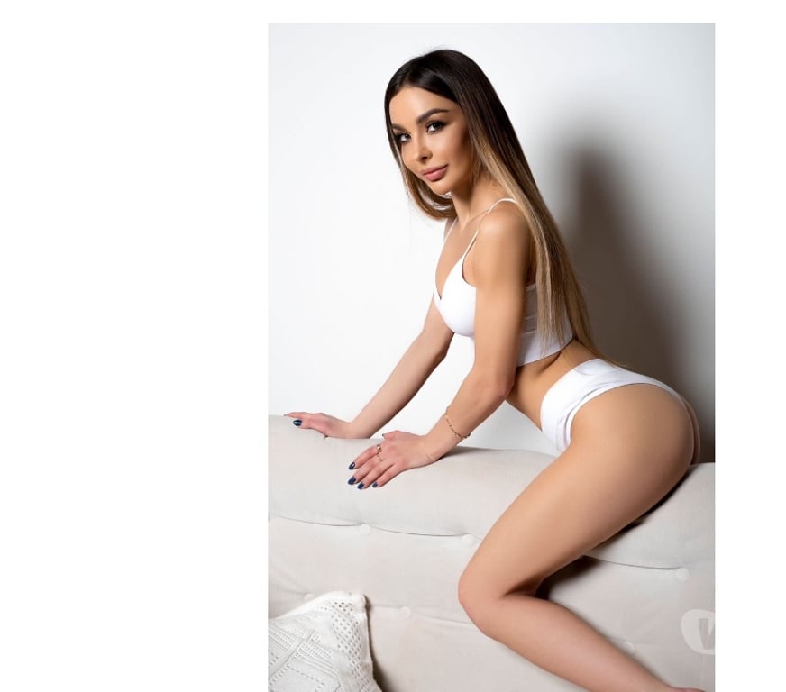 Escorts Essex Epping Forest - Photos for ✨NEW✨ PETIT ✨OUTCALL✨GFE✨OWO✨