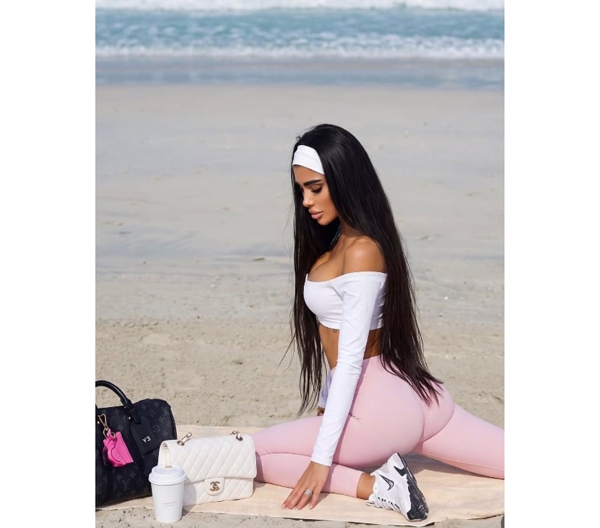 Escorts West Yorkshire Leeds - Photos for Dedicated girl 🤩