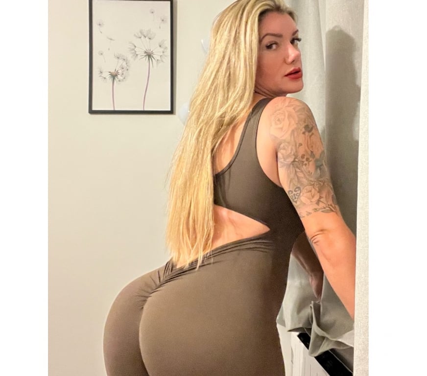 Escorts South East London East Croydon (Tramlink) Station - South East London - Photos for VitóriaBRAZIL❤️🔥your BEST girlfriend🔥
