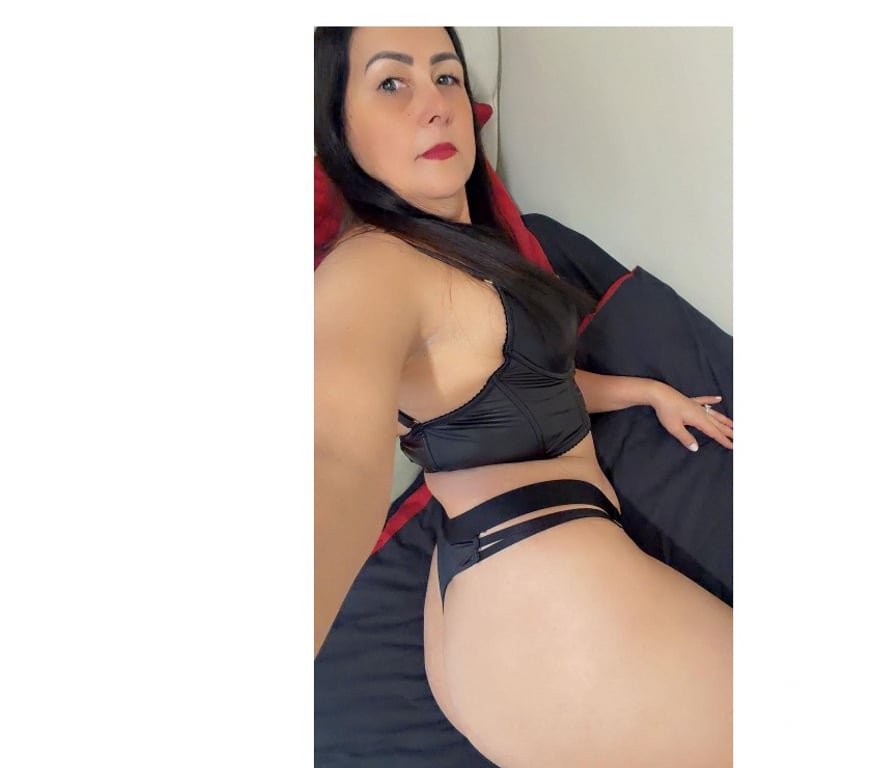 Escorts Bedfordshire Luton - Photos for Hot 🔥 girl 🇧🇷 in town 🍯🎉