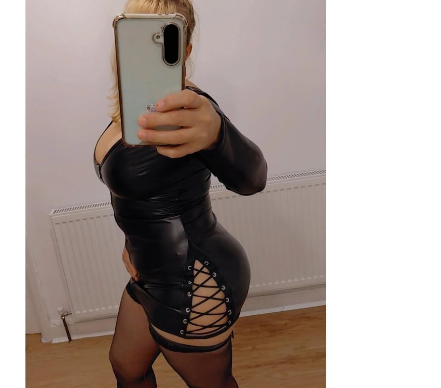 Escorts Bristol Clifton - Bristol - Photos for Ruby. I like to throw lively parties.