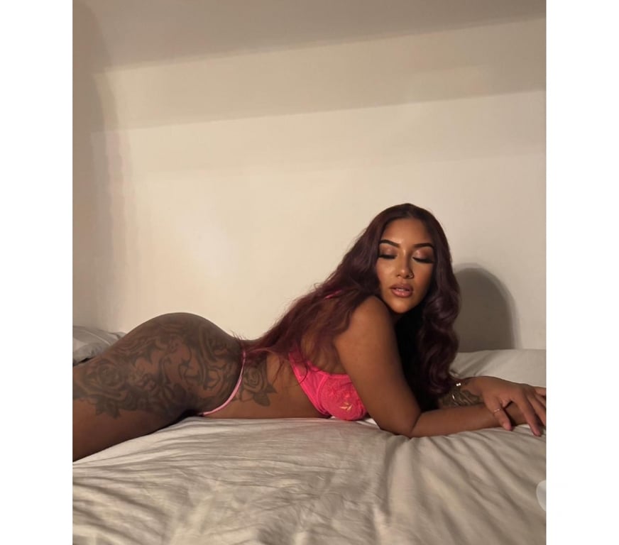 Escorts West Northamptonshire Northampton - West Northamptonshire - Photos for WALESKA BRAZILIAN 100% REAL 🇧🇷😋🍑🔥 PARTY🤭