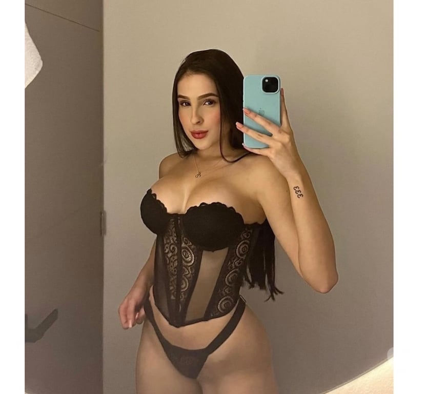 Escorts Barking and Dagenham Romford - Barking and Dagenham - Photos for 🔥 MELISSA – SWEET LOOK, WILD CHARM • 💋