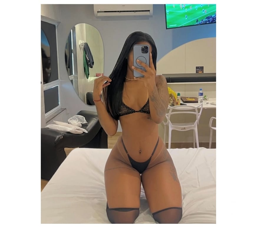 Escorts West London Hounslow - Photos for 🌸💖 SWEET GIRL NEXT DOOR🎀 PLAYFUL & FRIENDLY 🥰