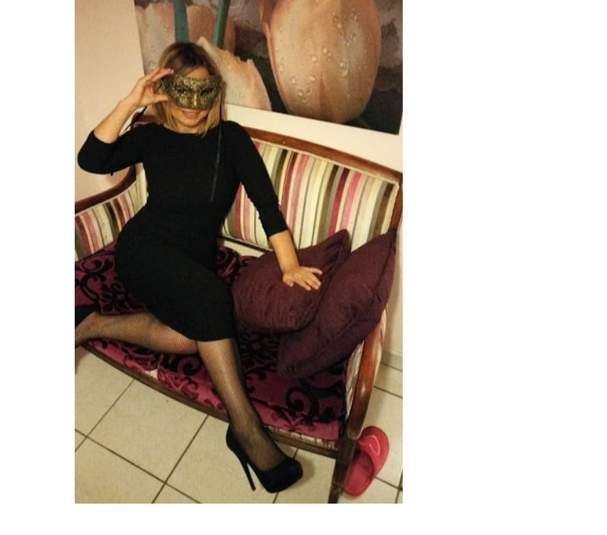 Escorts Hertfordshire Welwyn Hatfield - Photos for Massage and Strap-on