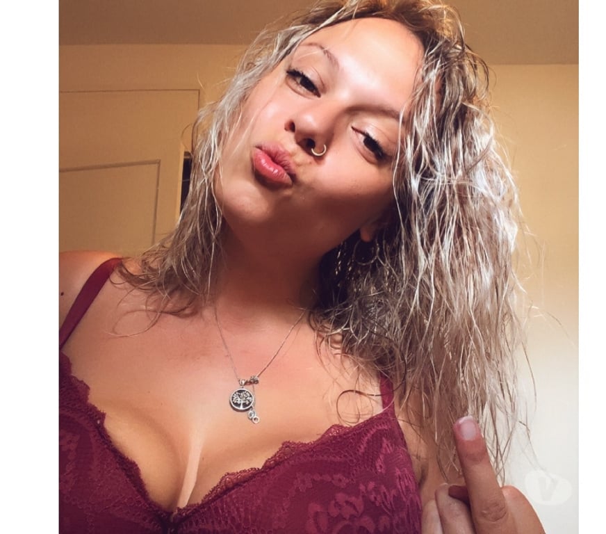 Adult Entertainment Caerphilly - Wales Caerphilly Town Centre - Caerphilly - Photos for Bubbly blonde looking for fun with you