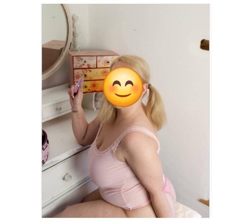 Escorts West Yorkshire Kirklees - Photos for Hi its Lola. Here Guys xx