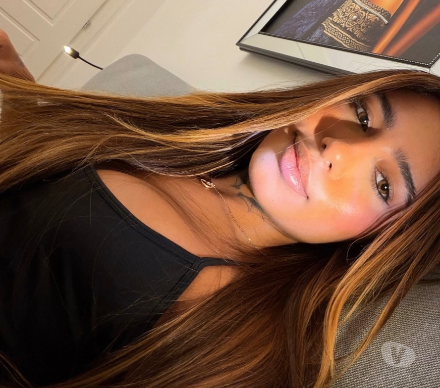 Escorts East London Gants Hill Station - East London - Photos for 🔅 Tanned Natural Beauty Brazilian Party Girl Anitta 🔅