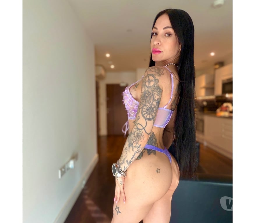 Escorts South West London Merton Park Station - South West London - Photos for BRUNETTE SLIM 🔥