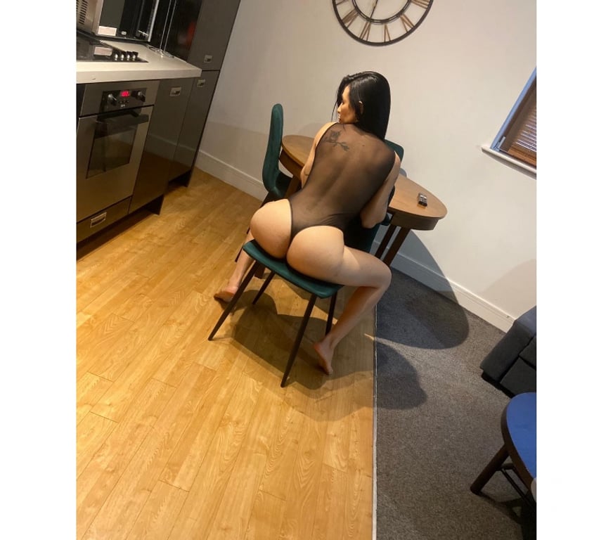 Escorts Derbyshire Derby - Photos for HAVE A GOOD TIME WITH VALENTINA ❤️PARTY