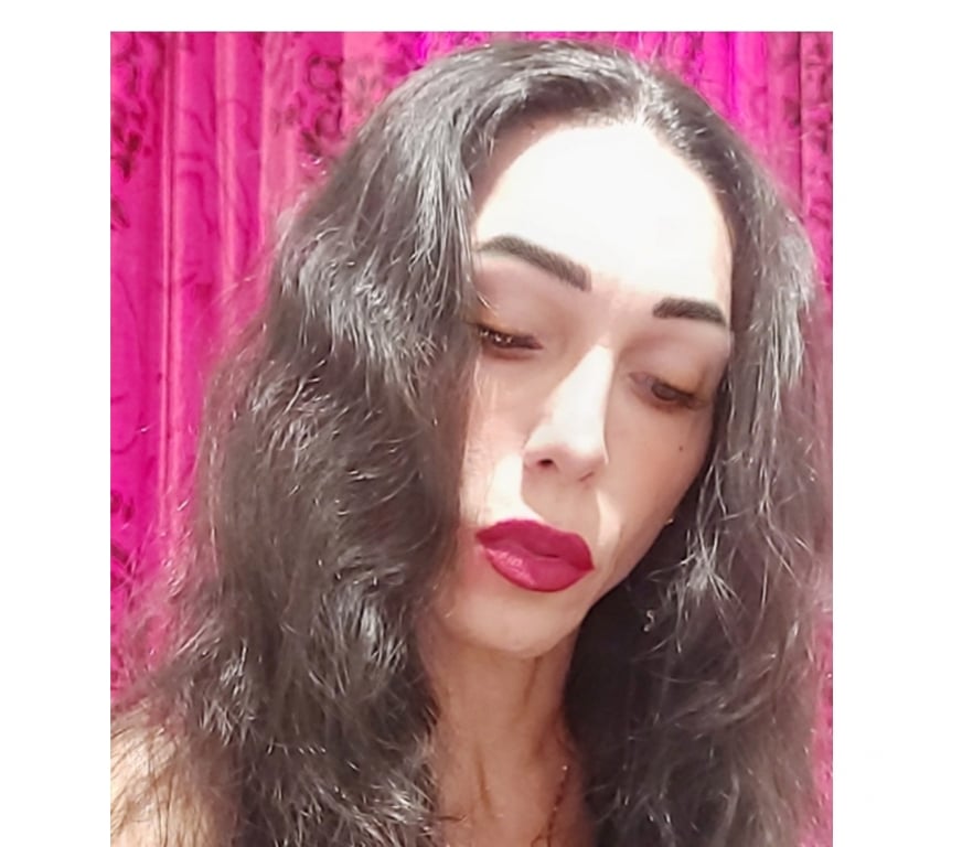 Trans Escorts Hampshire Southampton - Photos for gonna to draw a heart on your back with my fire brush