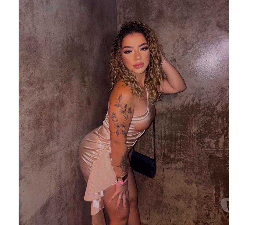 Escorts Buckinghamshire Milton Keynes - Photos for Emily Natural body