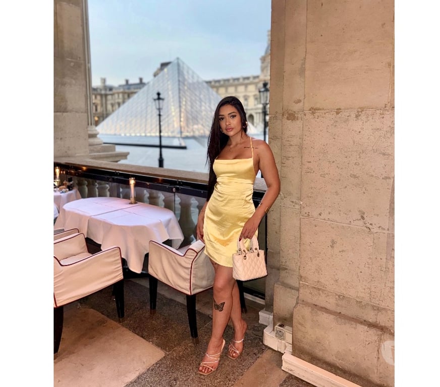 Escorts West Midlands Birmingham - Photos for Luna - Elegant High-End Hostess