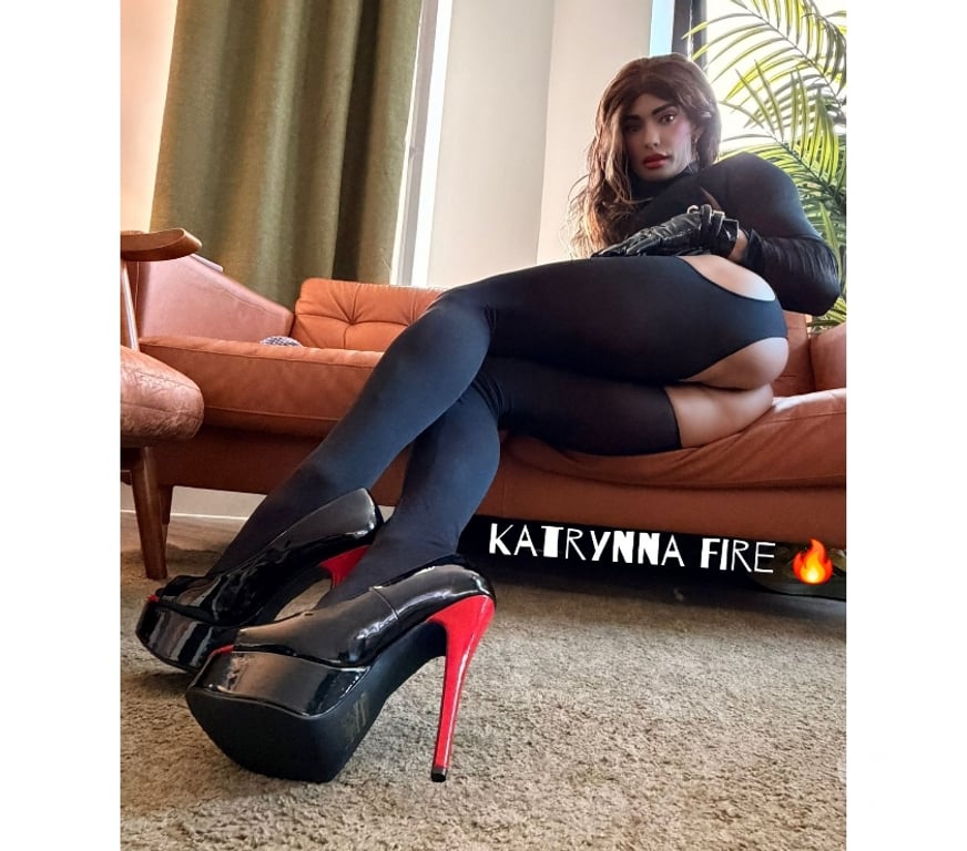 Trans Escorts Hull Hull City Centre - Hull - Photos for Katrynna Fire Top Mistress a Lot Leite🍆💦Partygirl🥳