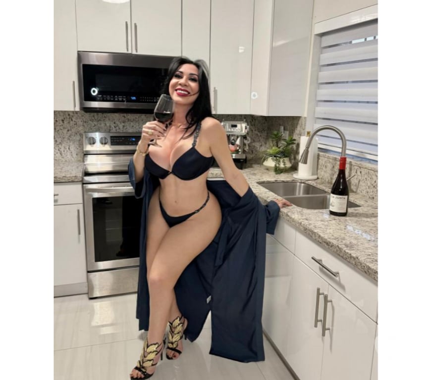 Escorts West Midlands Coventry - Photos for 🔥🔥MILF TRANSEXUAL WOMAN SAMIRA 👅🔥🔥