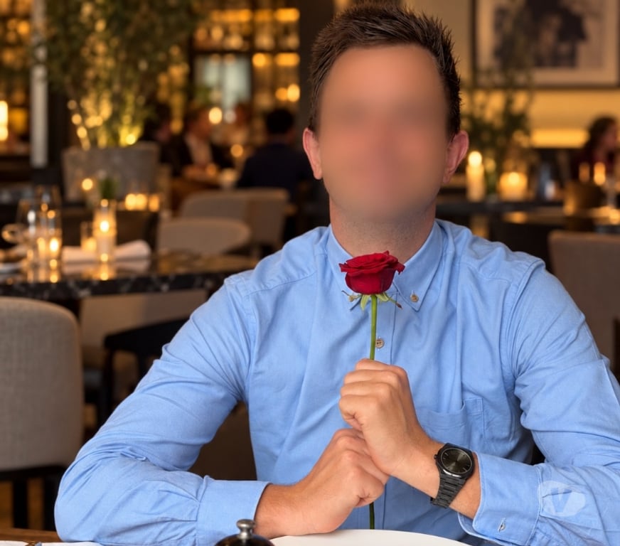 Escorts North London Finsbury Park - North London - Photos for Handsome, Fit & Attentive Male Companion | Ladies & Couples