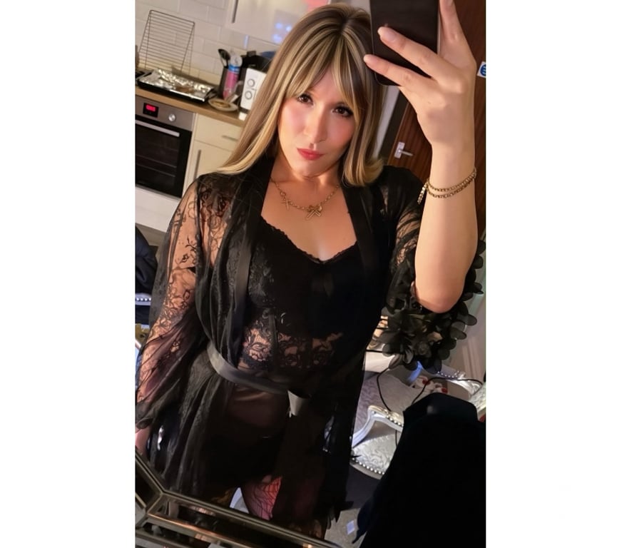 Trans Escorts Bedfordshire Luton - Photos for Brazilian party girl and hot Ts