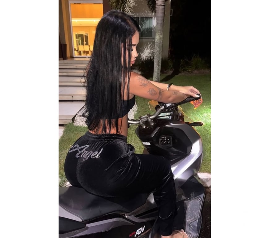 Escorts North West London Harrow - Photos for 🇧🇷Julie Brazilian girl 🔥on Party 🎉🍾
