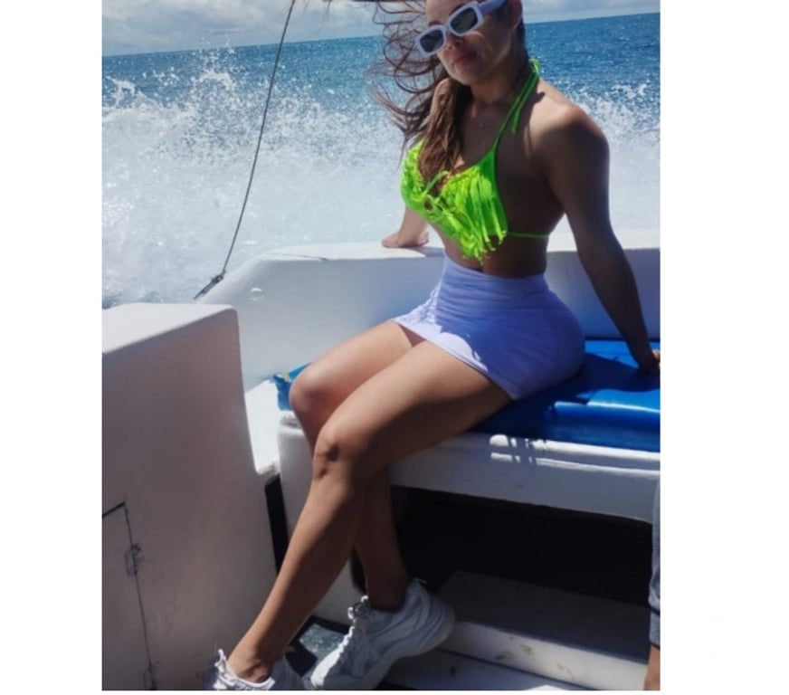 Escorts Hertfordshire Broxbourne - Photos for Sexy Colombian 🇨🇴 sweet naughty relaxing massage