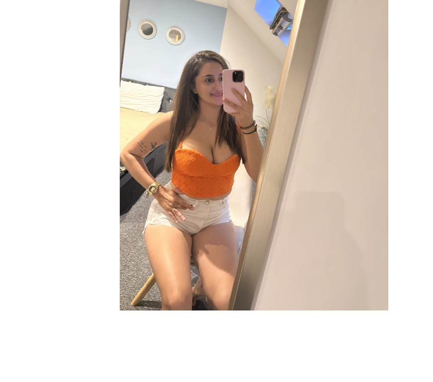Escorts West London Hillingdon - Photos for Elena party paraguayan girl !