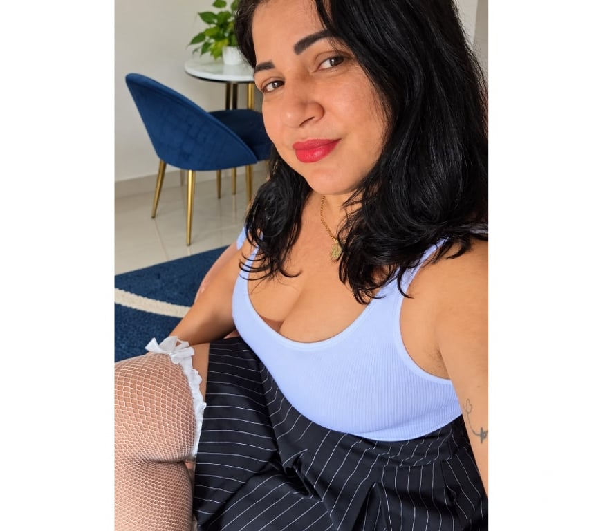 Escorts Cardiff Cardiff City Centre - Cardiff - Photos for Julie GFE NAUGHTY brazilian🇧🇷🇧🇷