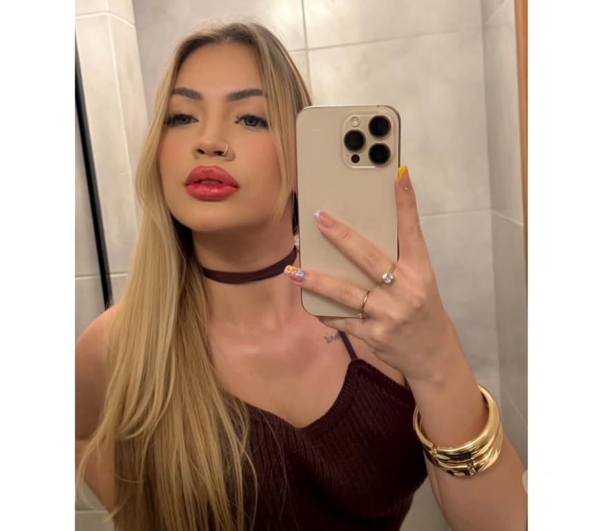 Escorts South East London Eltham - South East London - Photos for 🍑🇧🇷 HOT BLONDE BIG ASS 💓🎉