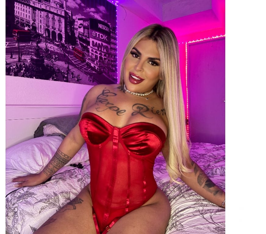 Trans Escorts Buckinghamshire Milton Keynes - Photos for Rafaella for a few days in Mk 😈😏💦😏