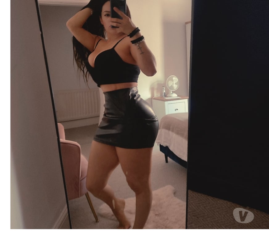 Escorts Hertfordshire Broxbourne - Photos for Beautiful sexy Latina 🇨🇴 sweet relaxing massage