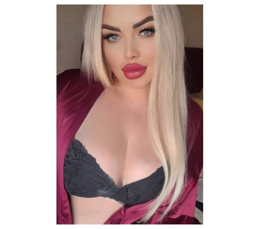 Escorts Essex Brentwood - Photos for New in town hot sexy girl