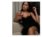 SELENA NOW IN CITY PARTY GIRLSS FOR YOU