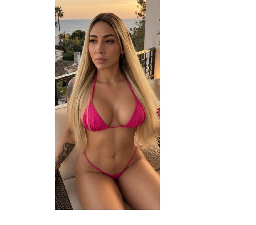 Escorts Wiltshire Swindon - Photos for LUNA FIRST TIME IN TOW ♥️ NO RUSH ♥️ PASSIONATE 🔥