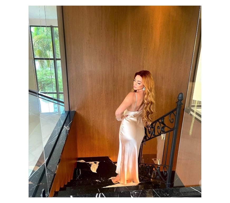 Escorts Kent Maidstone - Photos for Your Fun & Affectionate Companion