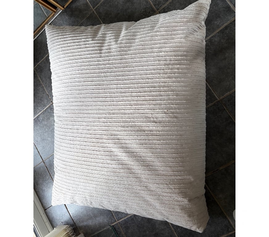 Furniture Devon Torbay - Photos for XL Bean Bag in Corded Ivory by Big Bertha - Loungepug