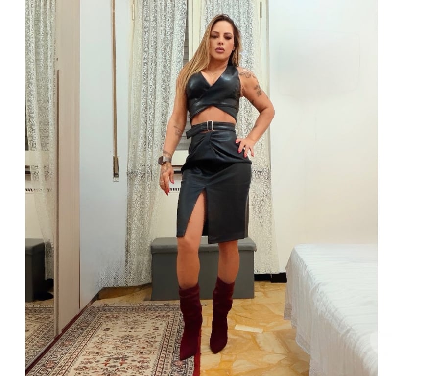 Escorts North West London Harrow - Photos for Mellani, last week in London 😋 super hot and available