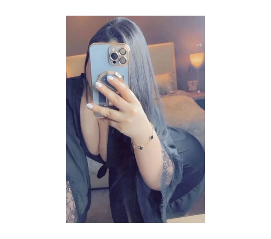 Escorts Cheshire East Wilmslow - Cheshire East - Photos for New girls în Town party outcall 😘