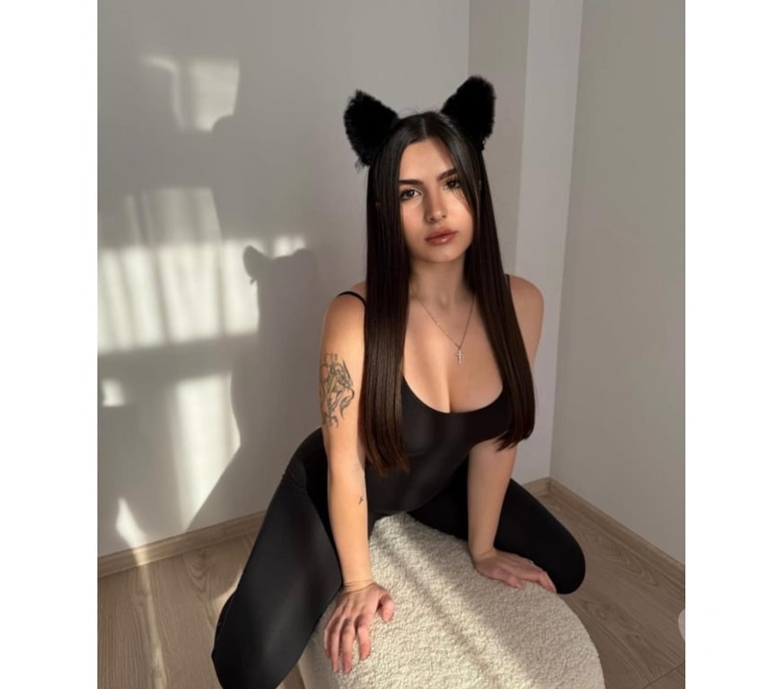 Escorts West London Ealing Broadway - West London - Photos for 💦KASSANDRA🩷NEW IN TOWN💦💜GFE‼️
