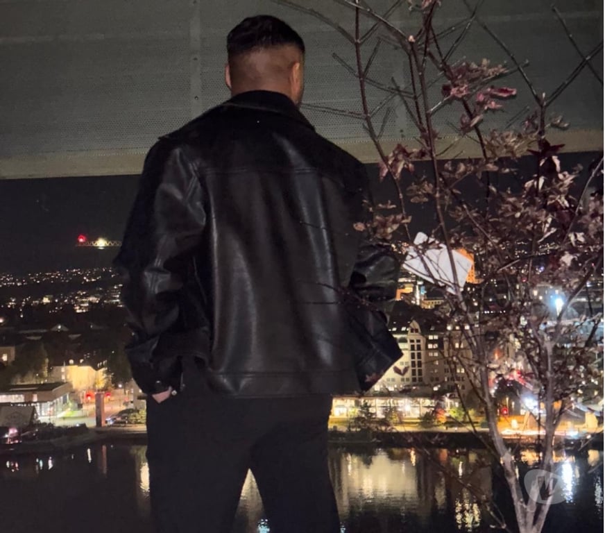 Escorts East London Aldgate Station - East London - Photos for Mr Sophisticated