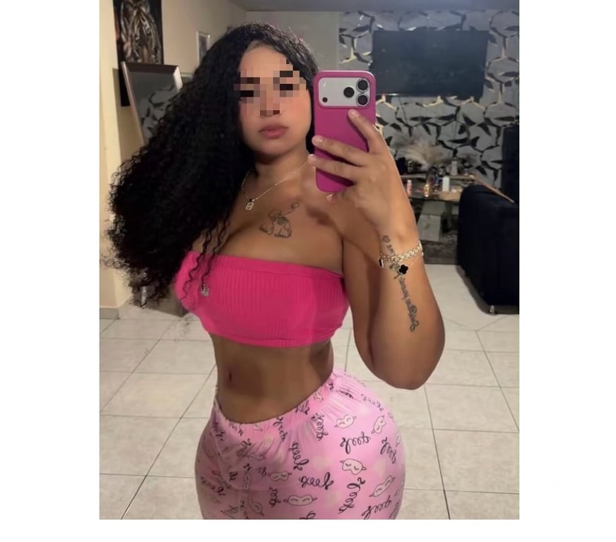 Escorts East London Barking Station - East London - Photos for Candela 🔥 Flirty, sexy, and full of temptation 😘