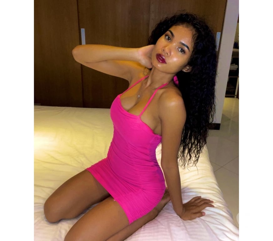 Escorts Cheshire West and Chester Chester - Cheshire West and Chester - Photos for DUALINA HAPPY AURA GIRL, GFE AND PARTY GODNESS 🎀
