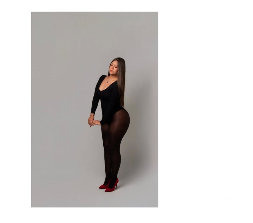 Escorts Surrey Epsom and Ewell - Photos for Lety is sexy and pretty latín girl, best escore avalaible